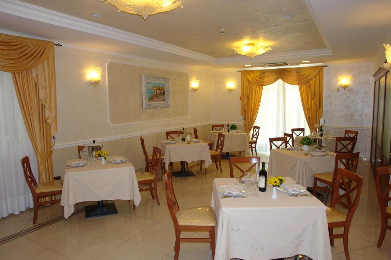 Hotel Di Cosmo San Giovanni Rotondo Luaran gambar