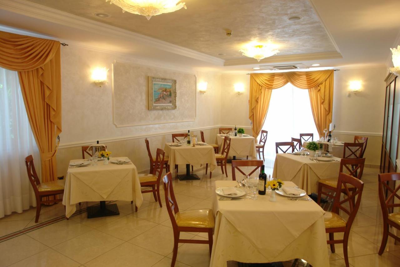 Hotel Di Cosmo San Giovanni Rotondo Luaran gambar