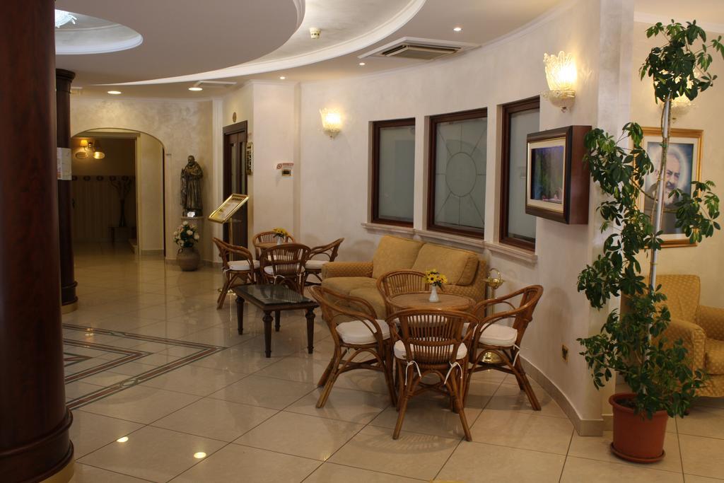 Hotel Di Cosmo San Giovanni Rotondo Luaran gambar